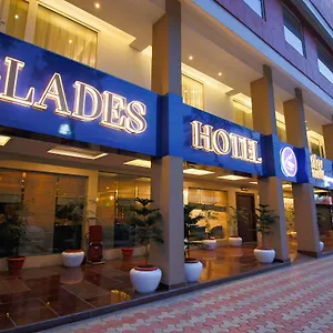 *** Hotel Glades India